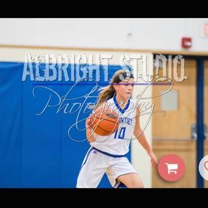 Meet your Posher, Claire